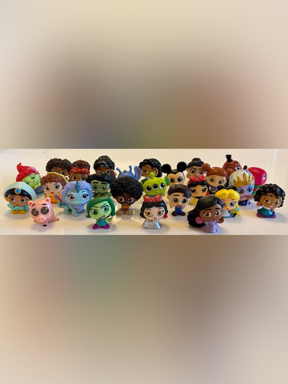 Disney Doorables Figures Lot (26)